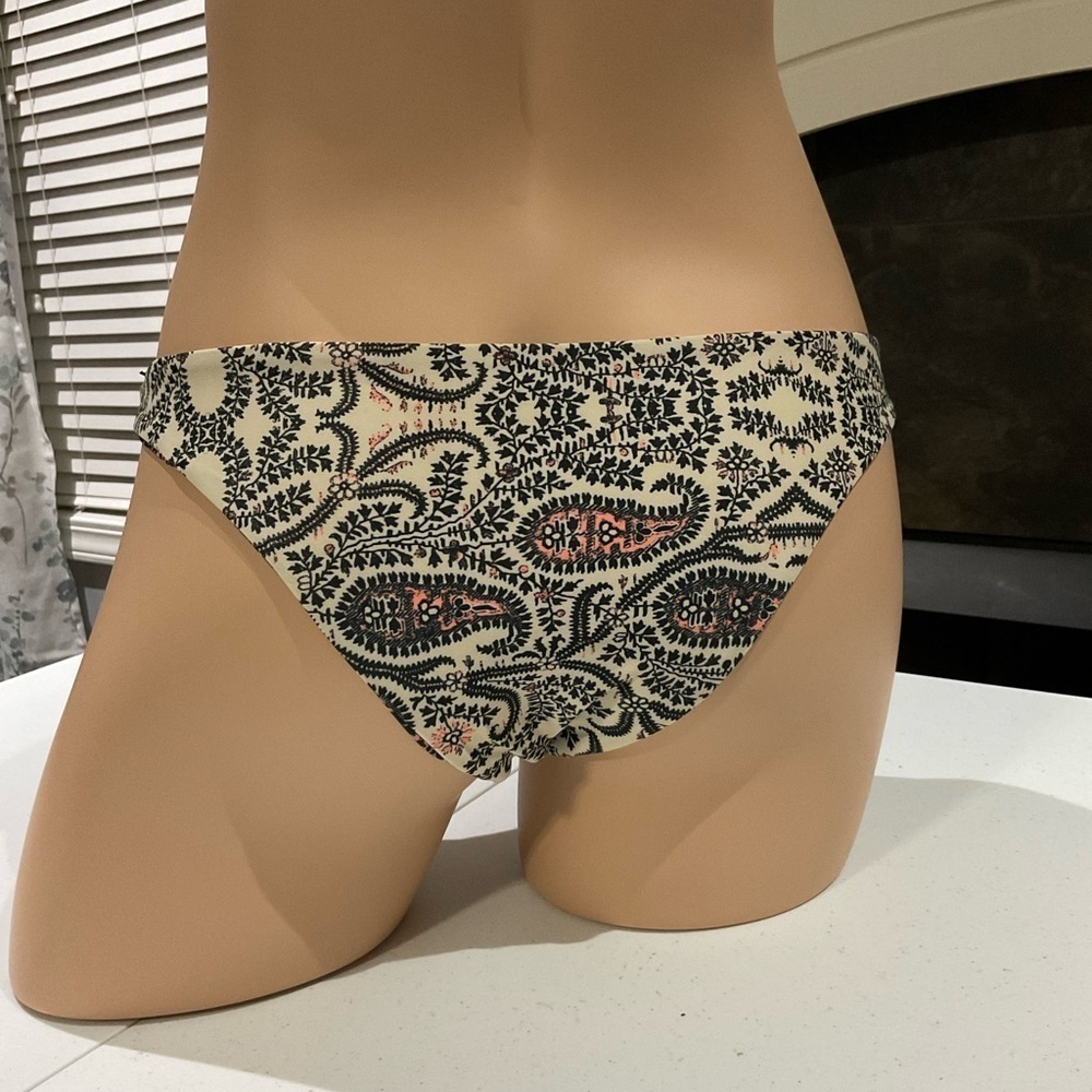 Gypsy 05 Reversible Paisley Patterned Bikini Bottom - Picture 11 of 11
